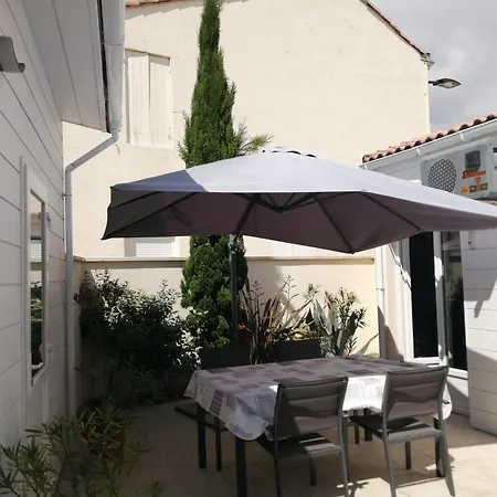 La Cote Sauvage Bed & Breakfast